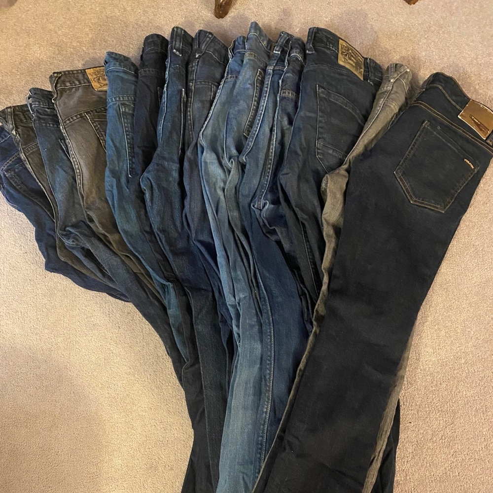 Volcom jeans lot 15 pairs.
